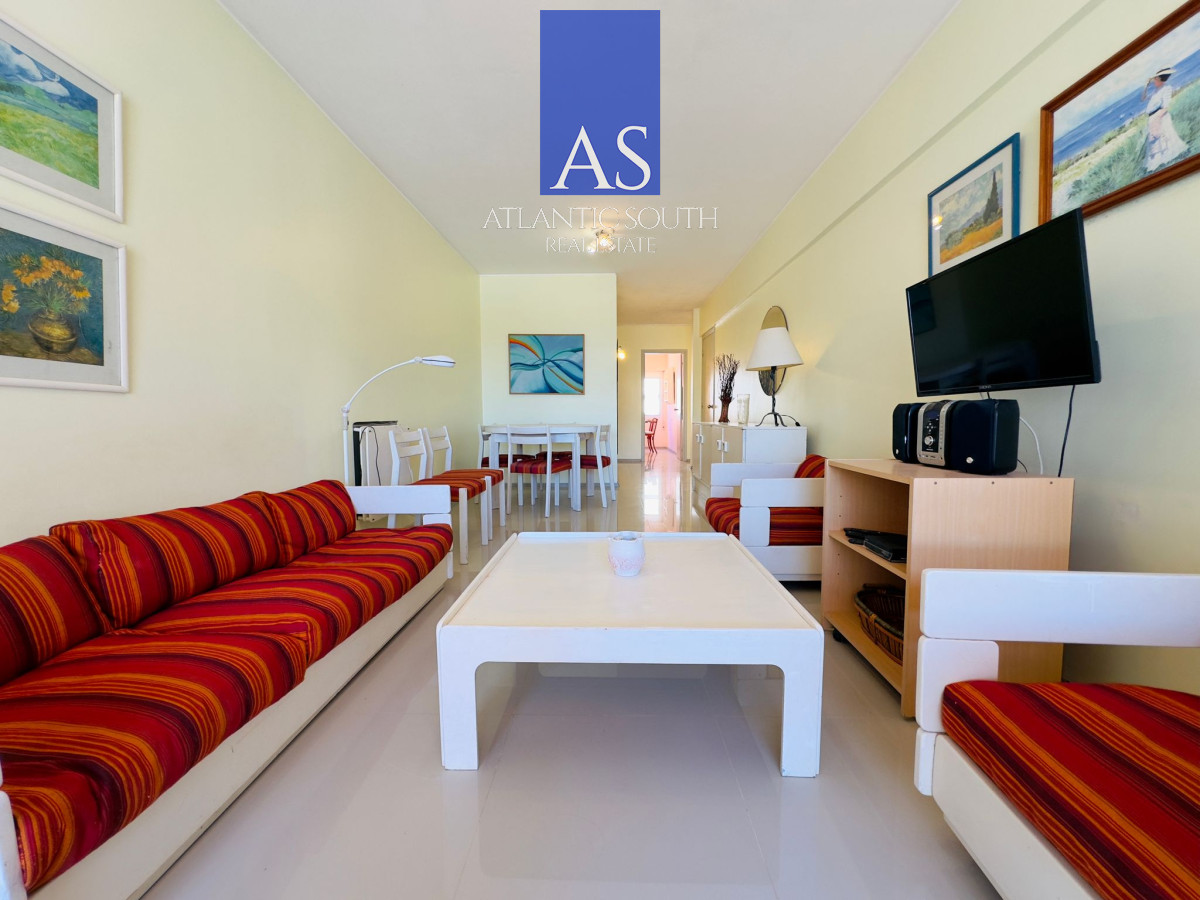 Apartamento ID.3390 - Apartamento de 2 dormitorios, reciclado, en venta, en Punta del Este