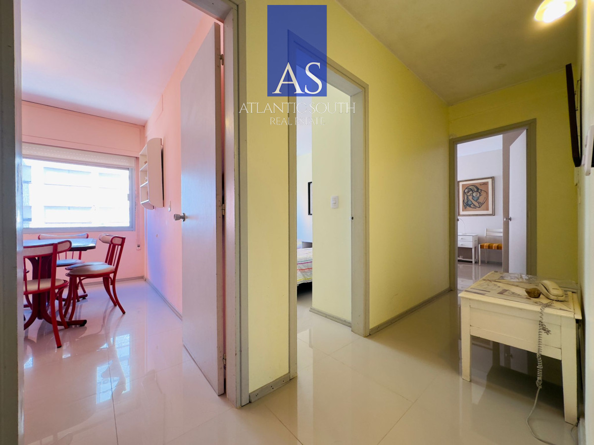 Apartamento ID.3390 - Apartamento de 2 dormitorios, reciclado, en venta, en Punta del Este