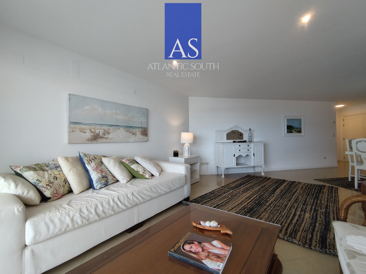 Apartamento ID.3109 - Apartamento moderno de 3 dormitorios cerca del mar Playa Mansa Punta del Este