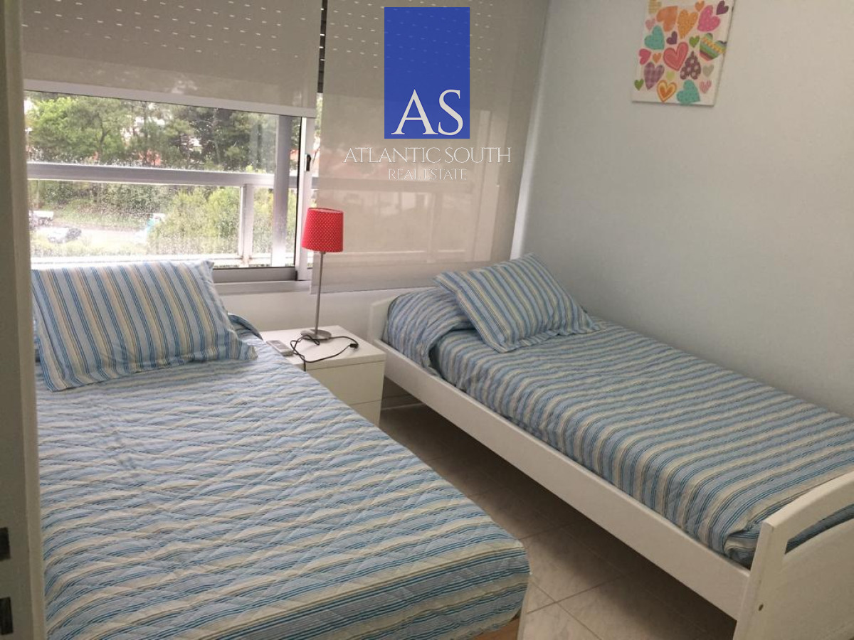 Apartamento ID.3108 - Apartamento 2 dormitorios en venta en Playa MAnsa frente al mar Punta del Este