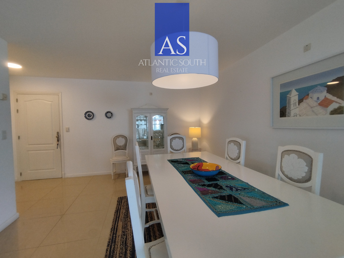 Apartamento ID.3109 - Apartamento moderno de 3 dormitorios cerca del mar Playa Mansa Punta del Este
