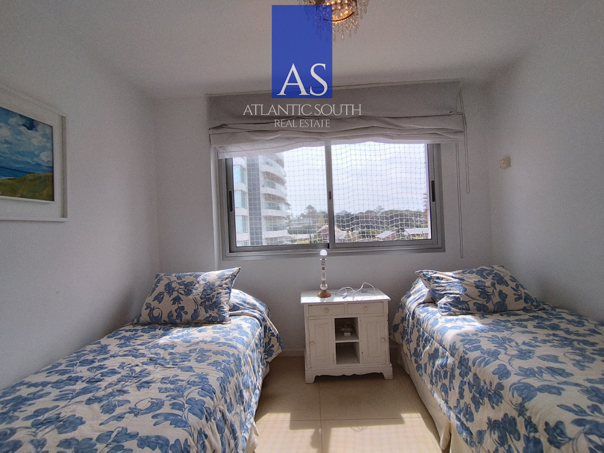 Apartamento ID.3109 - Apartamento moderno de 3 dormitorios cerca del mar Playa Mansa Punta del Este