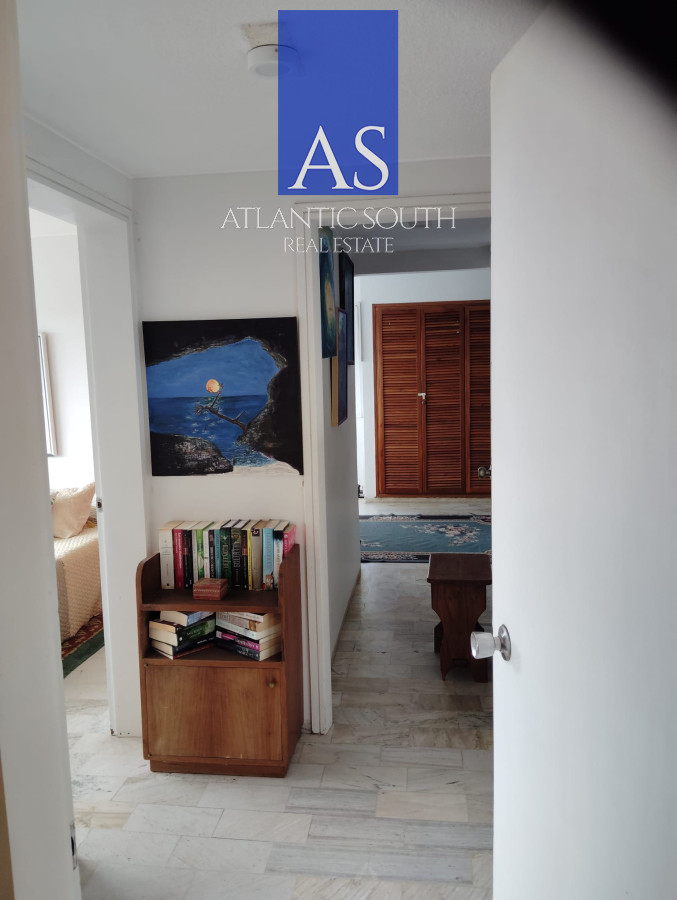 Apartamento ID.4072 - Apartamento de 3 dormitorios y servicio en venta en Punta del Este