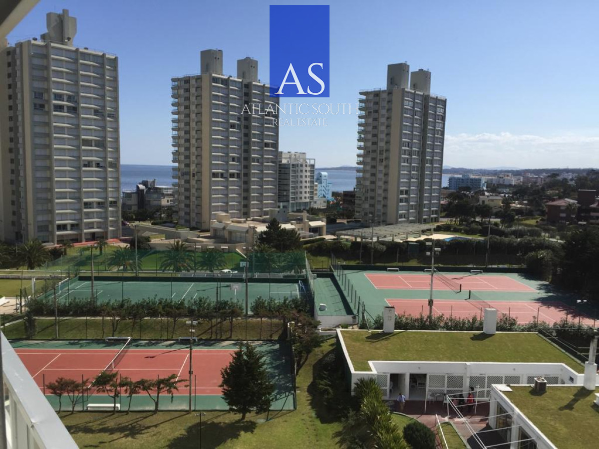 Apartamento ID.3108 - Apartamento 2 dormitorios en venta en Playa MAnsa frente al mar Punta del Este