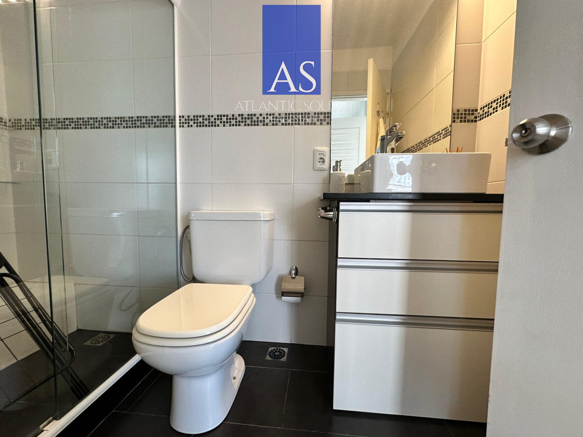 Apartamento ID.4785 - Apartamento 1 dormitorio terraza cochera bajos gastos Punta del Este