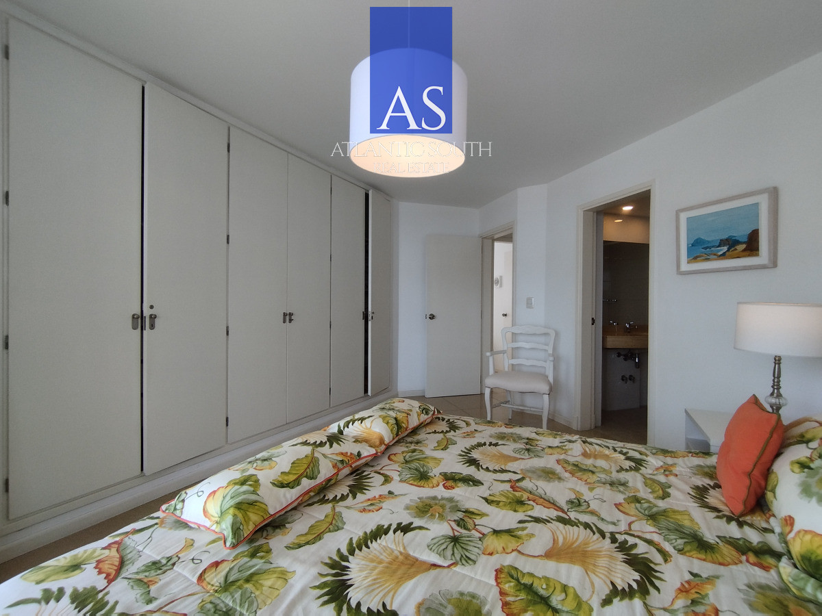 Apartamento ID.3109 - Apartamento moderno de 3 dormitorios cerca del mar Playa Mansa Punta del Este