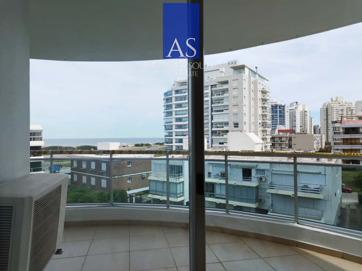Apartamento ID.3109 - Apartamento moderno de 3 dormitorios cerca del mar Playa Mansa Punta del Este