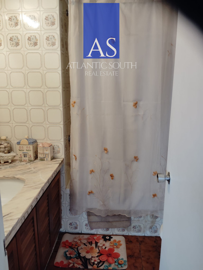 Apartamento ID.4072 - Apartamento de 3 dormitorios y servicio en venta en Punta del Este