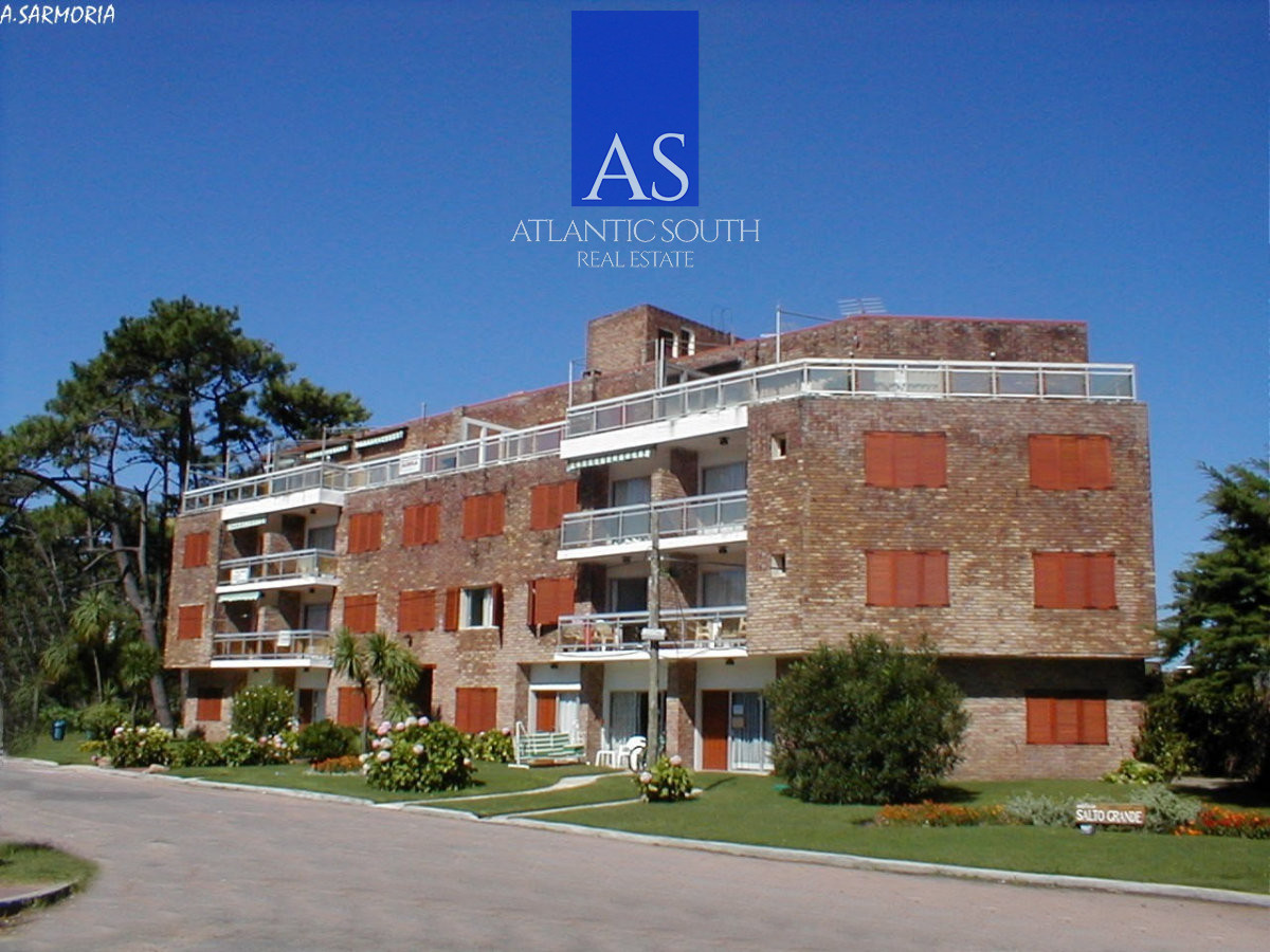 Apartamento ID.4785 - Apartamento 1 dormitorio terraza cochera bajos gastos Punta del Este