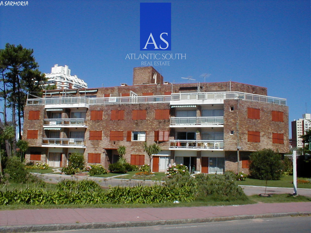 Apartamento ID.4785 - Apartamento 1 dormitorio terraza cochera bajos gastos Punta del Este