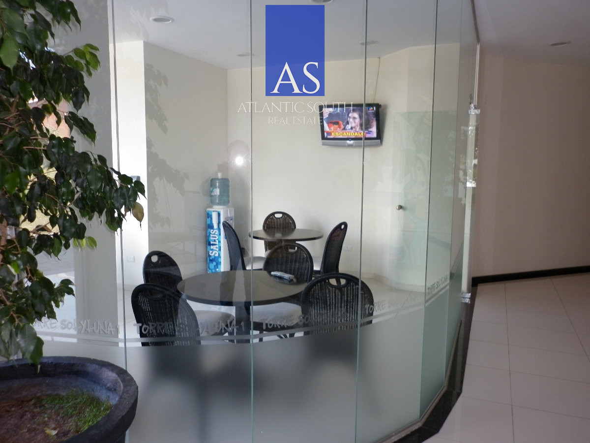 Apartamento ID.3109 - Apartamento moderno de 3 dormitorios cerca del mar Playa Mansa Punta del Este