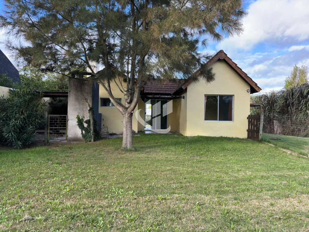 Casa ID.1167 - Casa en venta de 2 dormitorios en Punta del Este