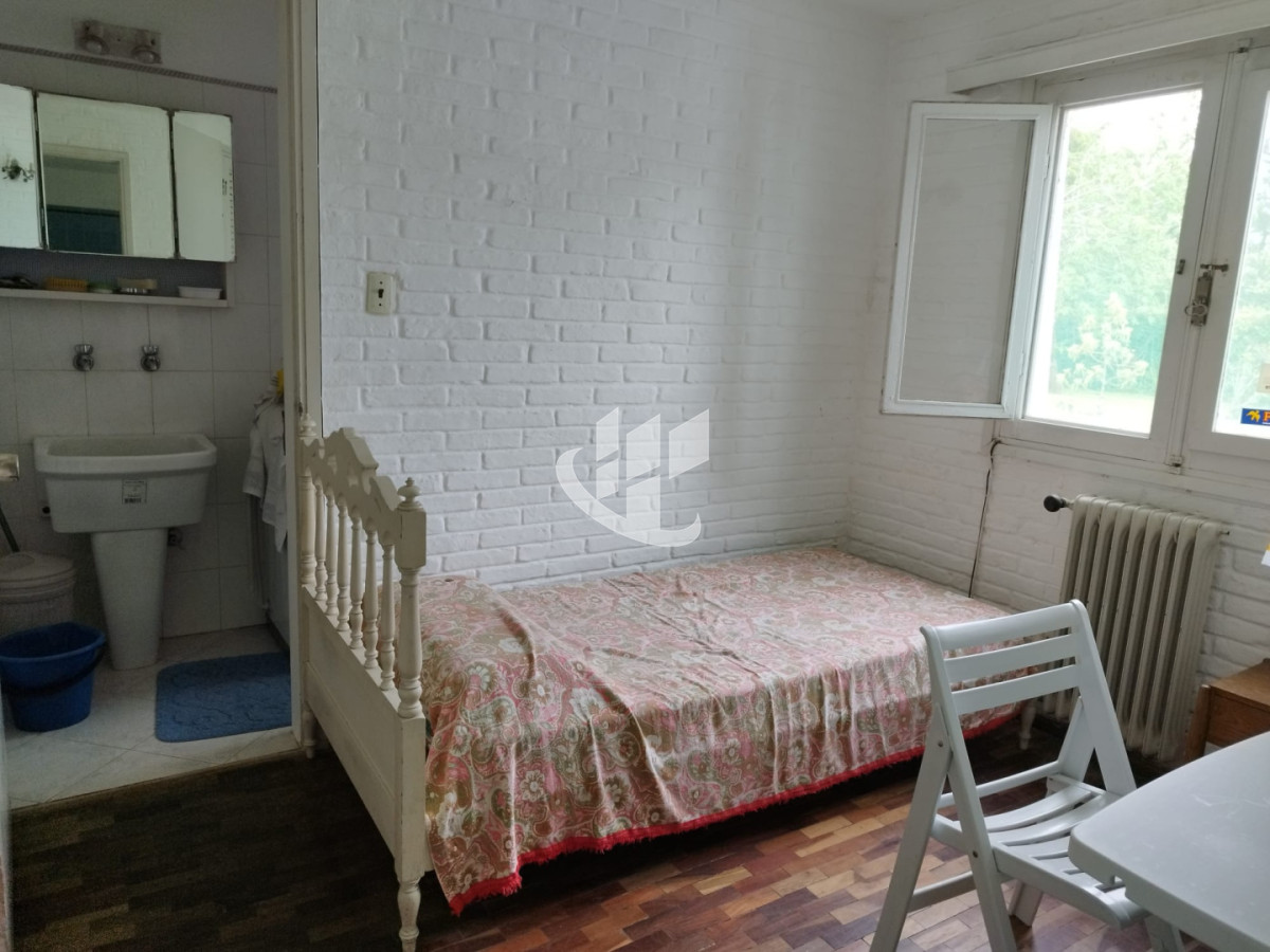 Casa ID.2971 - Casa en venta de 3 dormitorios y dependencia en Punta del Este
