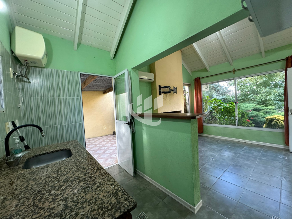 Casa ID.1167 - Casa en venta de 2 dormitorios en Punta del Este