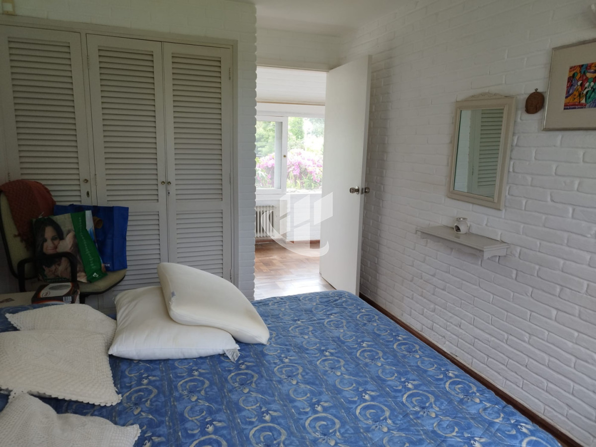 Casa ID.2971 - Casa en venta de 3 dormitorios y dependencia en Punta del Este