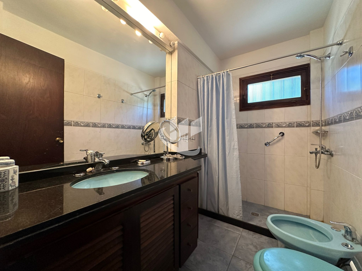 Casa ID.2882 - Alquiler de Temporada en Punta del este.