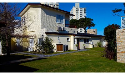 Venta de casa de 4 dormitorios en Punta del este