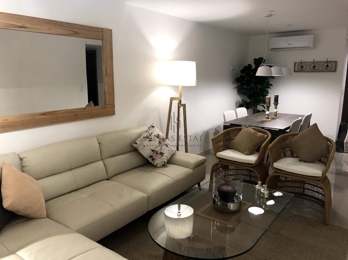 Apartamento ID.2409 - Apto en venta, edifico moderno, excelente servicios, Punta del este.