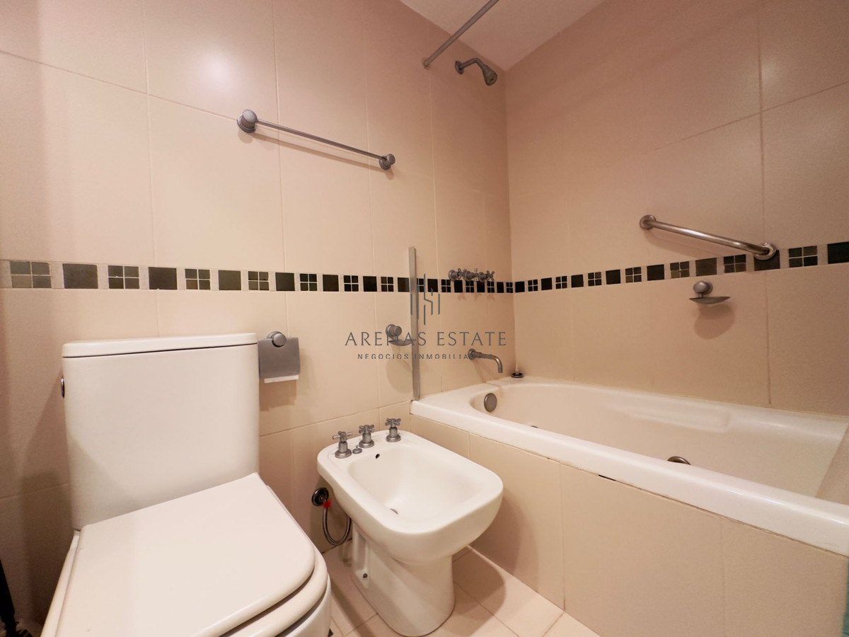 Apartamento ID.3403 - Apartamento de dos dormitorios en venta en Punta del Este