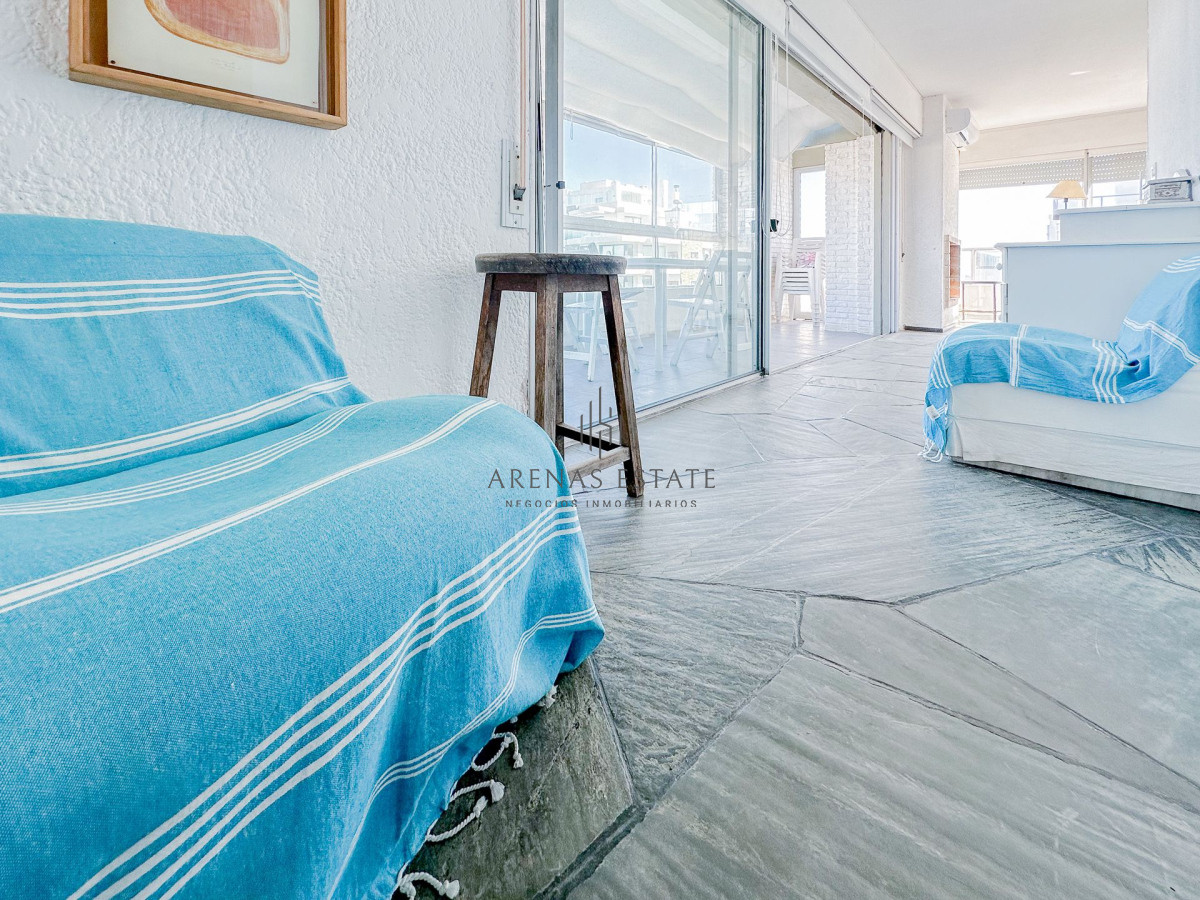 Apartamento ID.3782 - Penthouse en venta en Peninsula, 3 dormitorios, 3 baños, garaje