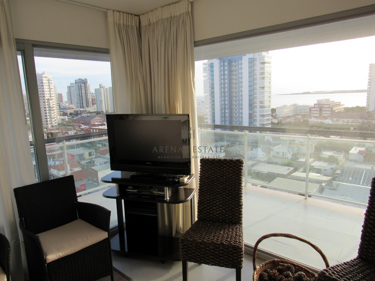 Apartamento ID.3193 - Venta apartamento de 2 dor con parrillero, balcón en Puta del Este