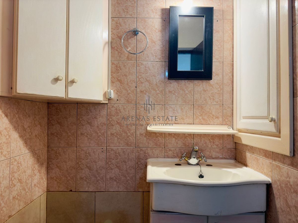 Apartamento ID.2859 - Venta de apartamento y Alquiler Anual, Excelente ubicación, 1 dormitorio, garage.