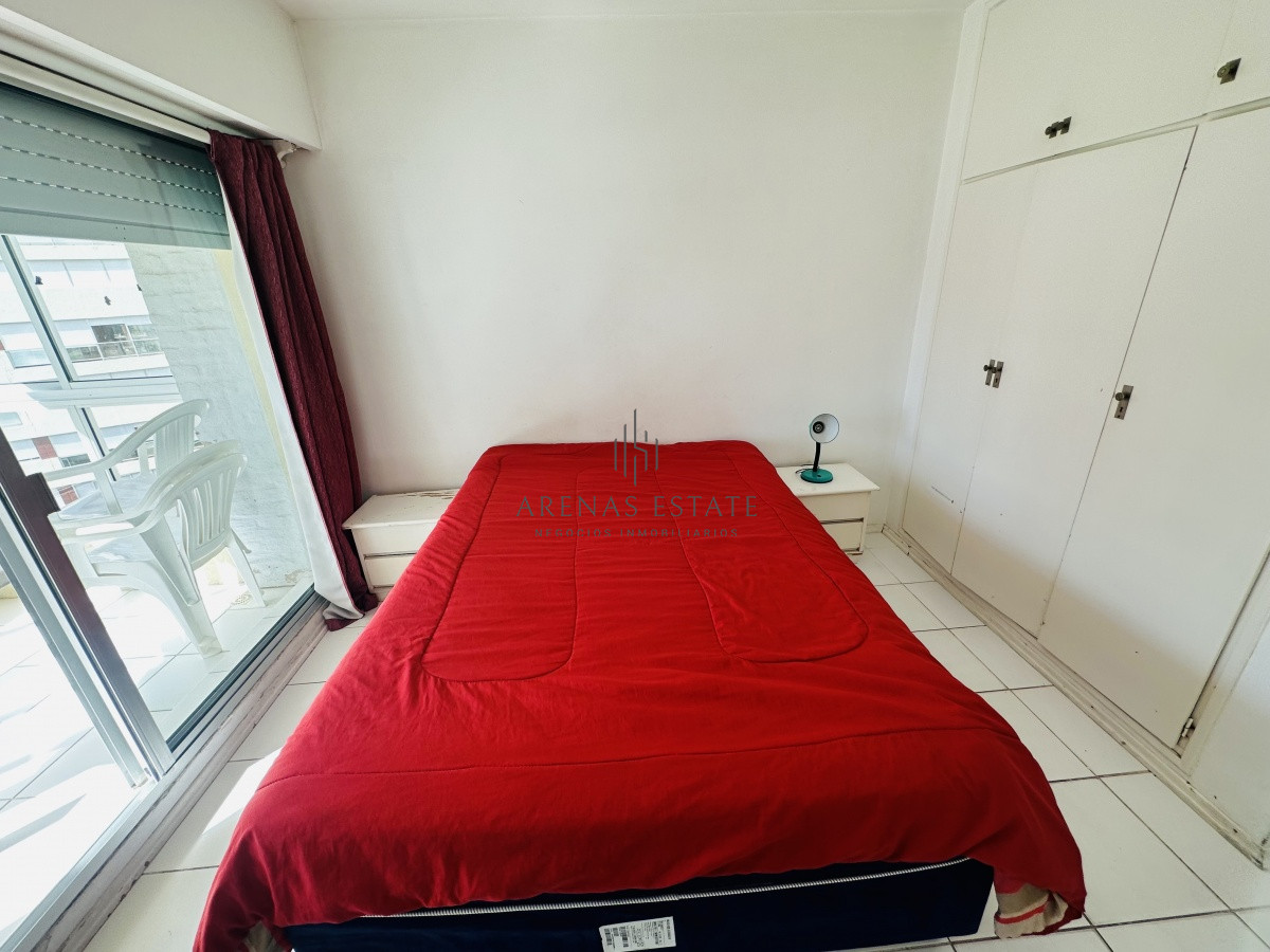 Apartamento ID.3542 - Alquiler y venta de apartamento de 1 dormitorio y medio en Punta del Este