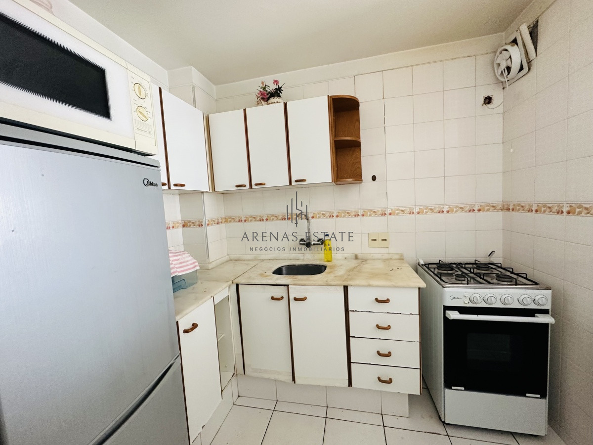Apartamento ID.3542 - Alquiler y venta de apartamento de 1 dormitorio y medio en Punta del Este