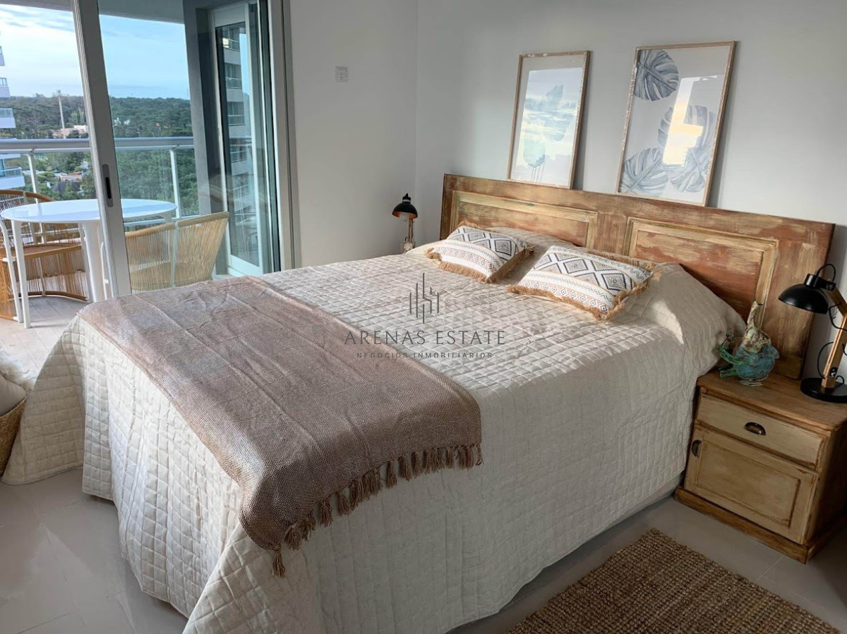 Apartamento ID.2409 - Apto en venta, edifico moderno, excelente servicios, Punta del este.
