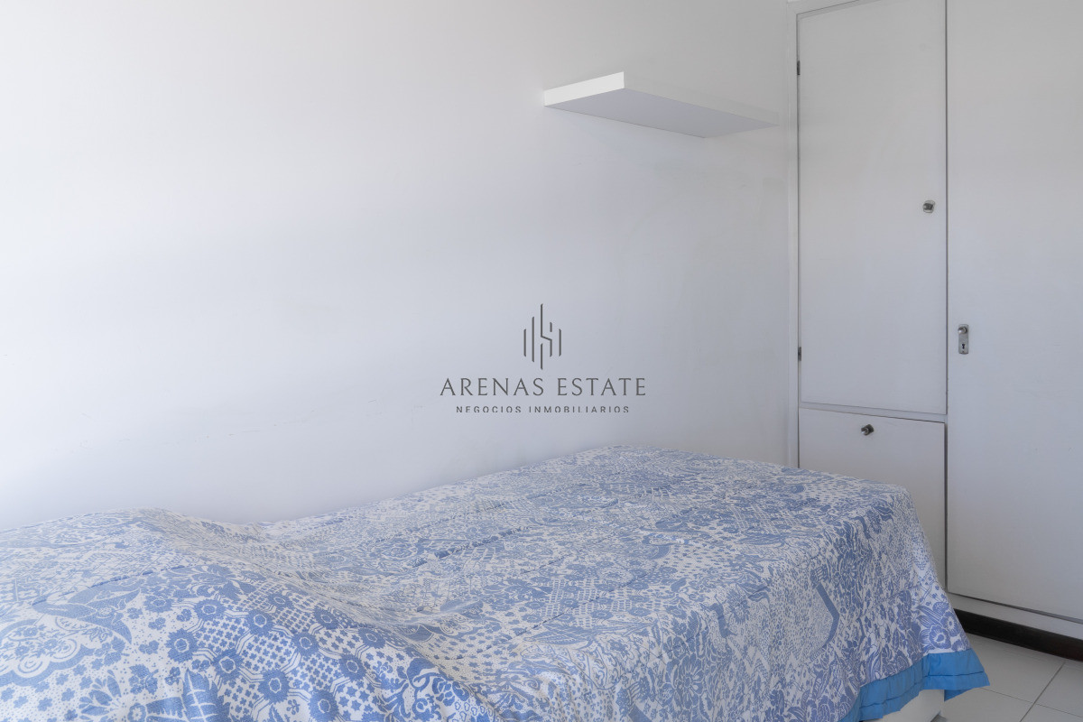 Apartamento ID.4382 - Venta de apartamento de 3 dormitorios y dep. de servicio en Punta del Este