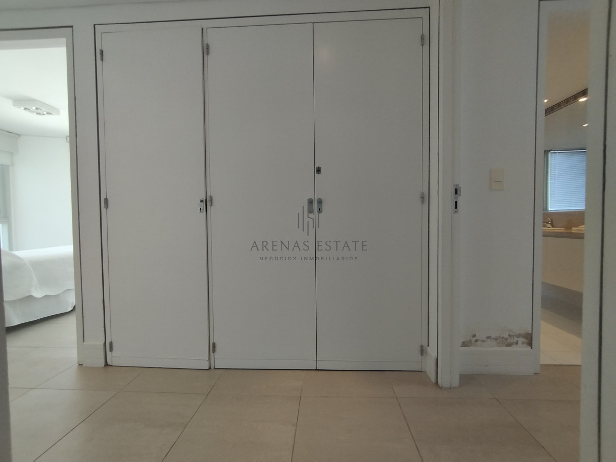 Apartamento ID.3472 - venta de apartamento frente a playa brava
