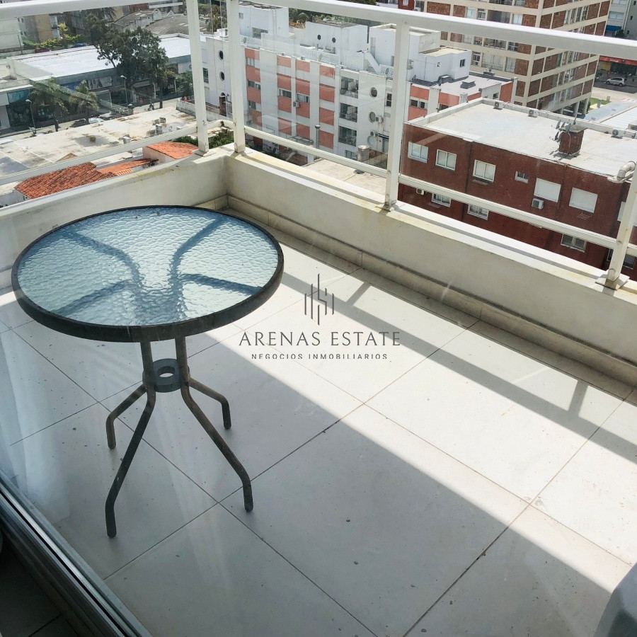 Apartamento ID.4250 - Apartamento en venta  de 2 dormitorios, 2 baños.