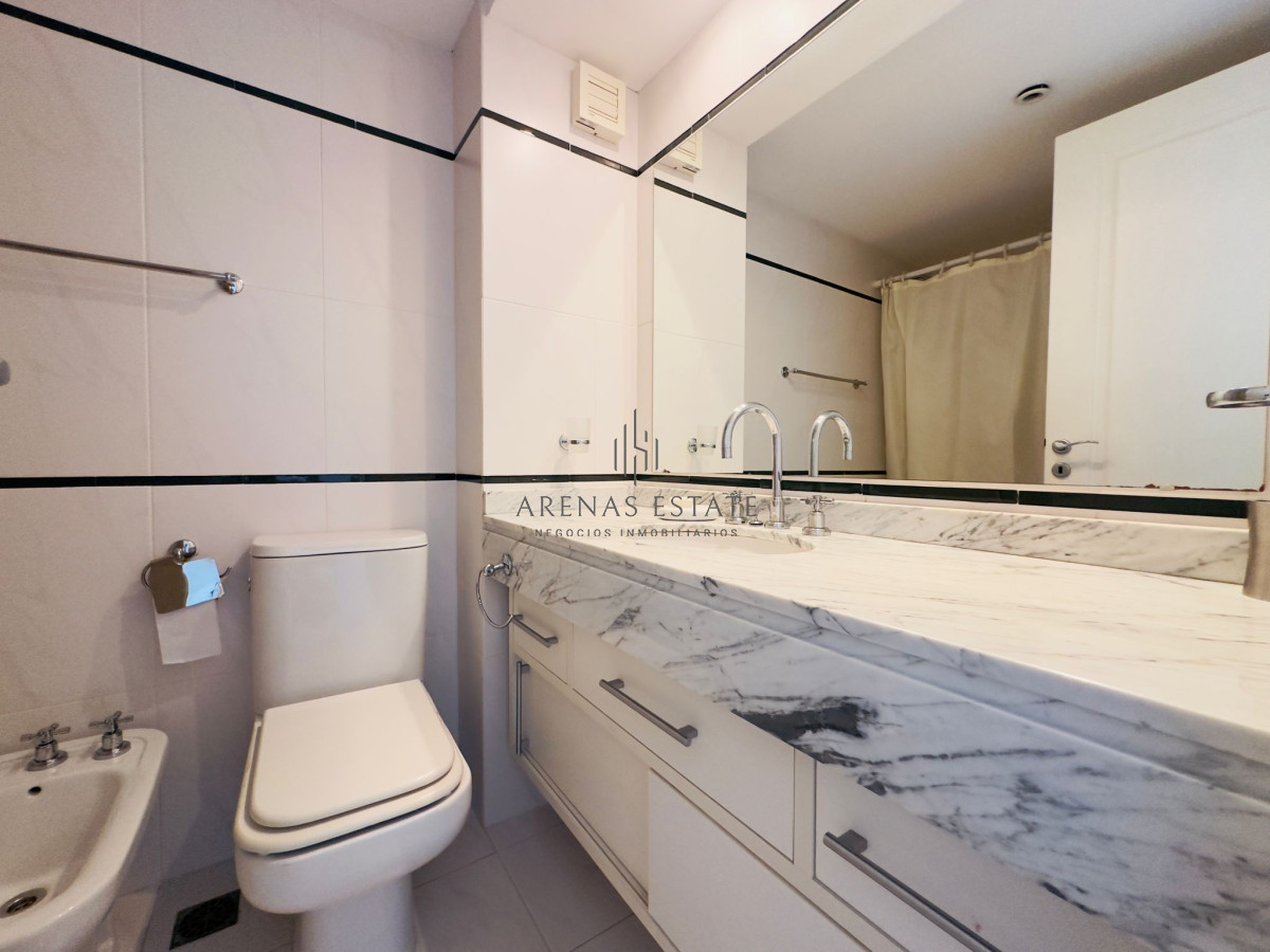 Apartamento ID.3403 - Apartamento de dos dormitorios en venta en Punta del Este