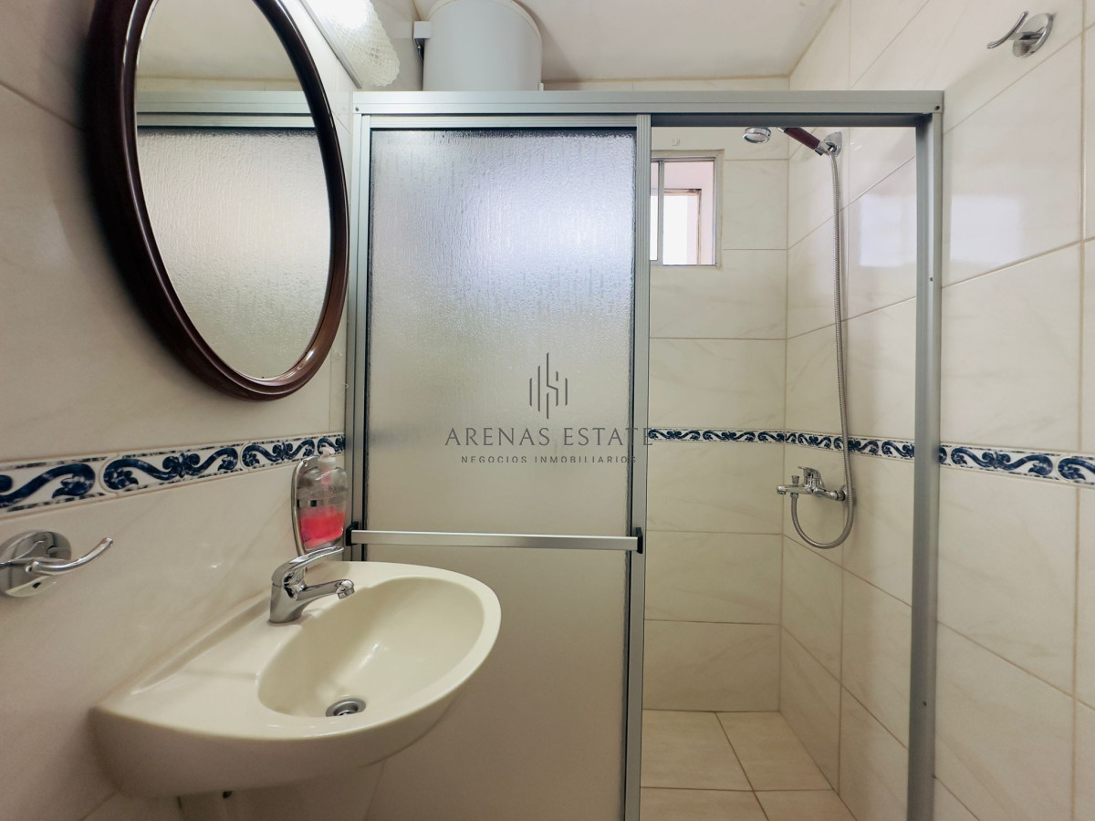 Apartamento ID.2681 - Apartamento en venta de 1 dormitorio y medio en venta en Punta del Este 