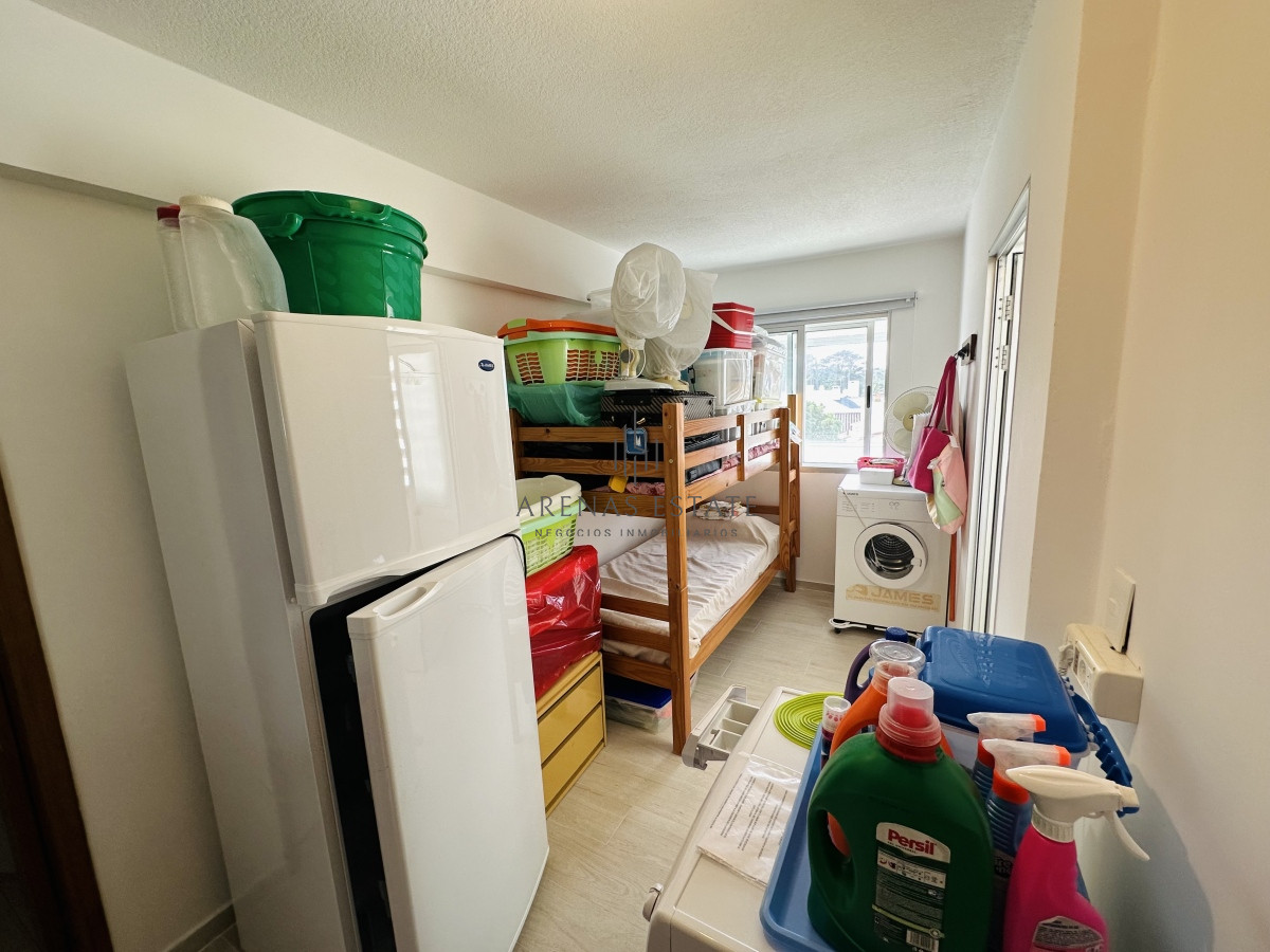 Apartamento ID.3928 - Venta y alquiler  de apartamento de 4 dormitorios en Punta de Este