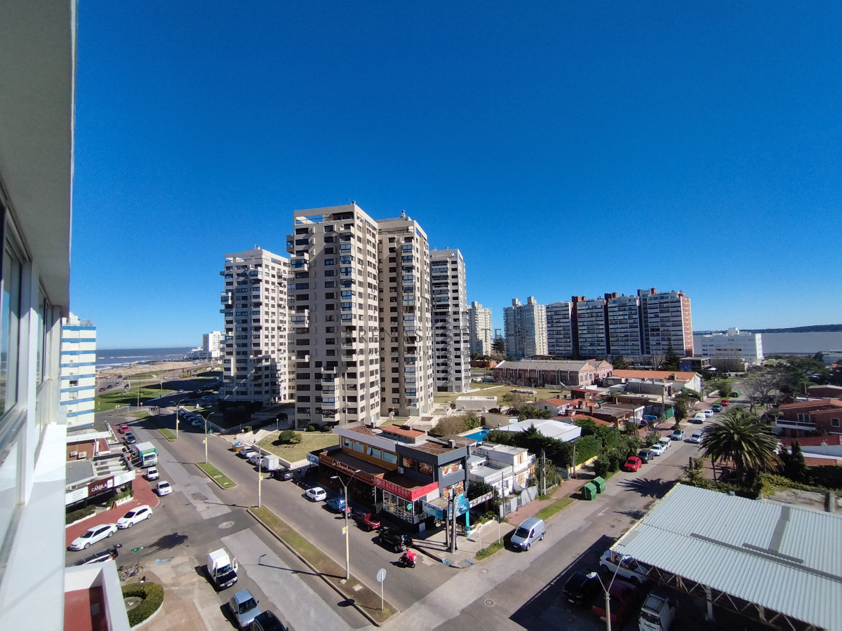 Apartamento ID.3161 - Apartamento de dos dorm. en venta en Punta del Este