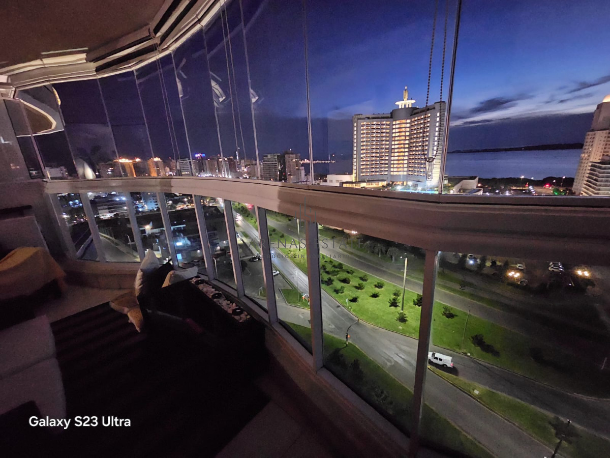 Apartamento ID.3037 - Alquiler temporal y venta de apartamento de 2 dormitorios en Punta del Este