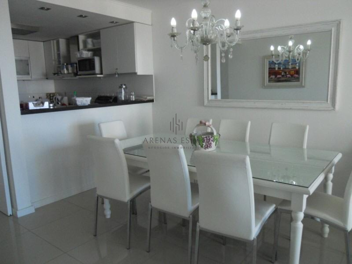 Apartamento ID.4412 -  Apartamento en venta de dos dorm en Playa Brava Punta del Este