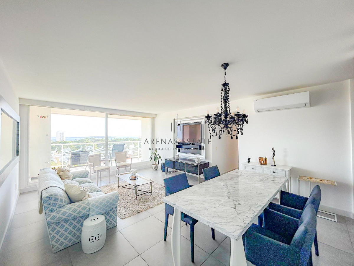 Apartamento ID.3177 - Venta de apartamento de dos dormitorios en Torre Yoo Punta del Este.