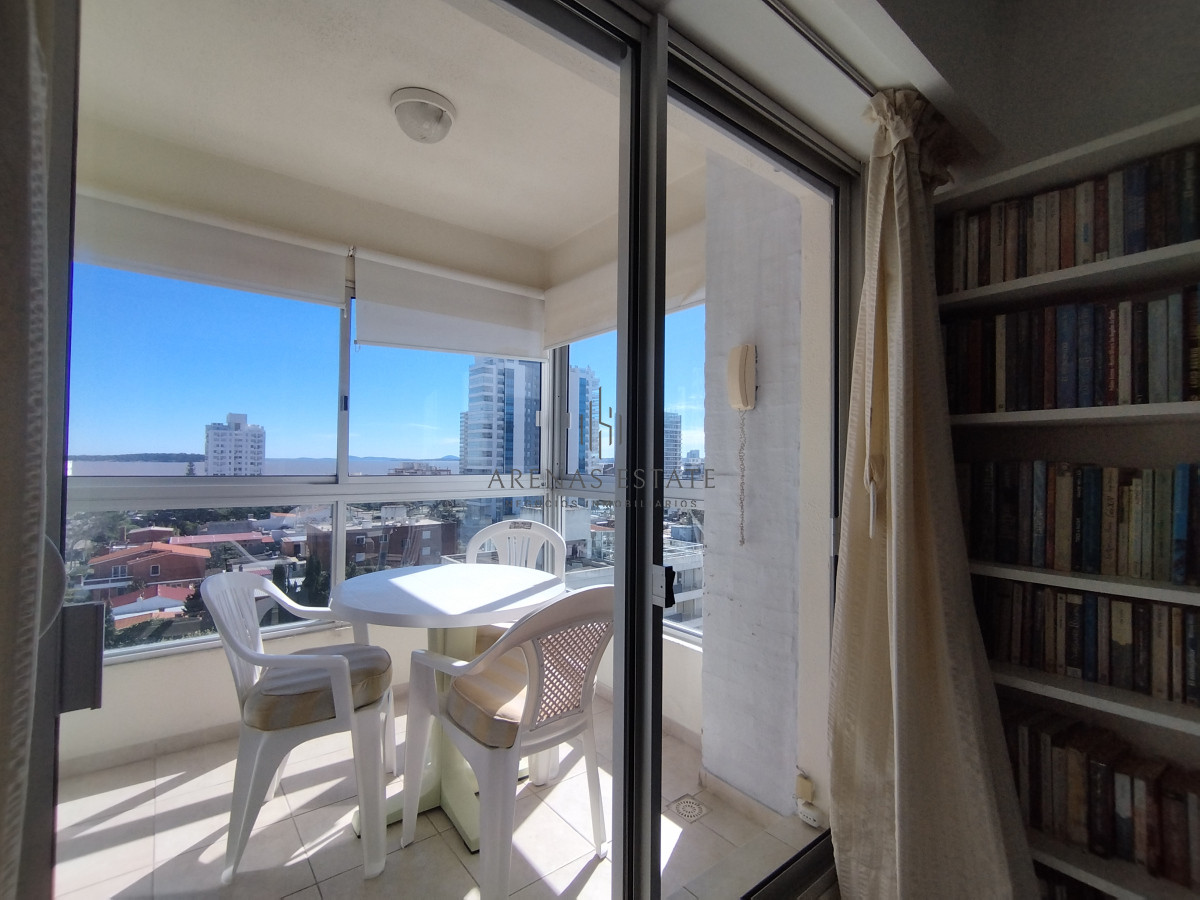 Apartamento ID.3161 - Apartamento de dos dorm. en venta en Punta del Este