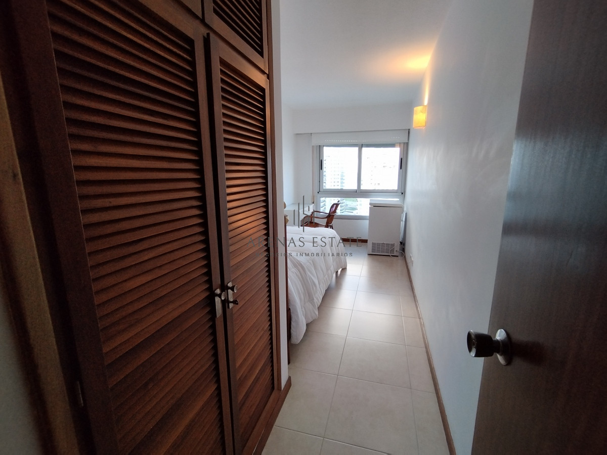 Apartamento ID.4389 - Apartamento en venta frente a playa mansa