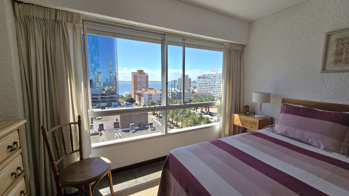 Apartamento ID.3807 - Apartamento en venta de 3 dormitorios en Punta del Este