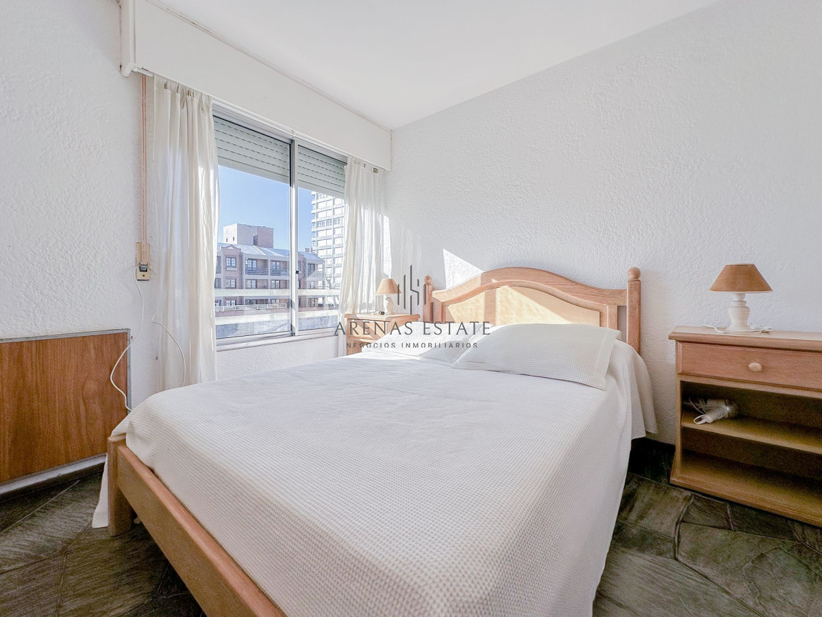 Apartamento ID.3782 - Penthouse en venta en Peninsula, 3 dormitorios, 3 baños, garaje