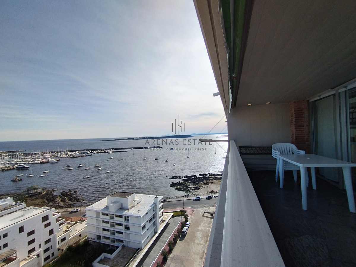 Apartamento ID.4390 - Apartamento de 3 dormitorios en venta y en alquiler en Punta del Este