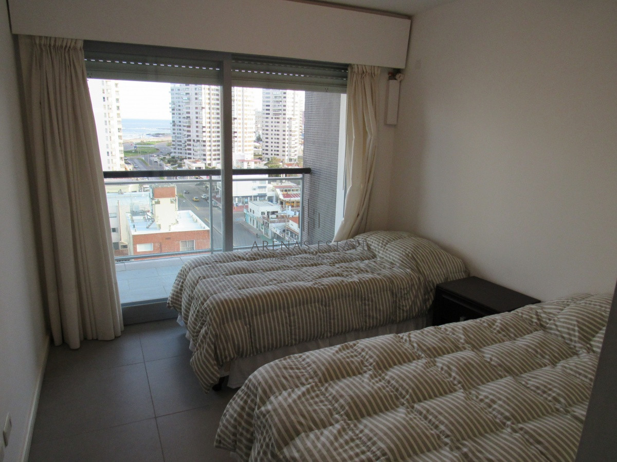 Apartamento ID.3193 - Venta apartamento de 2 dor con parrillero, balcón en Puta del Este