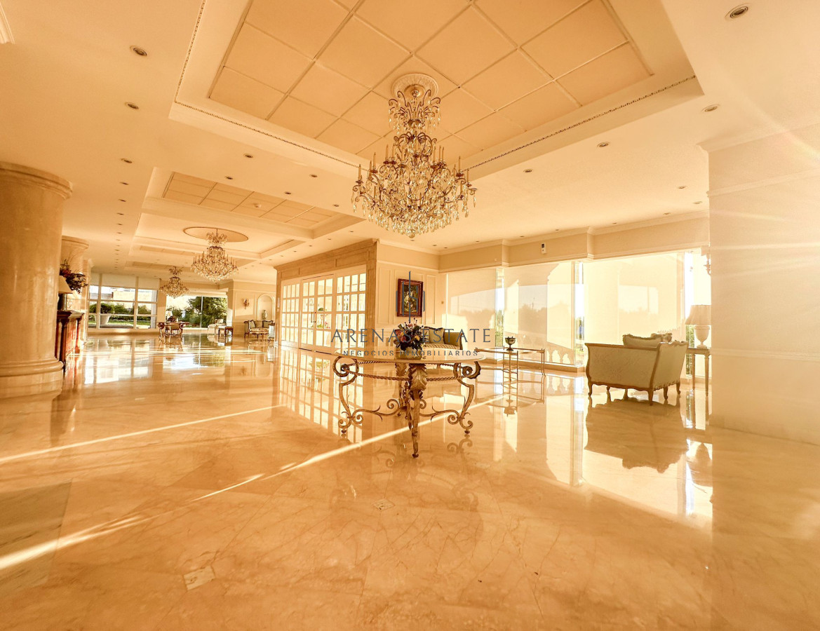 Apartamento ID.3101 - Venta de apartamento de tres dormitorios en Coral Tower, Punta del Este.