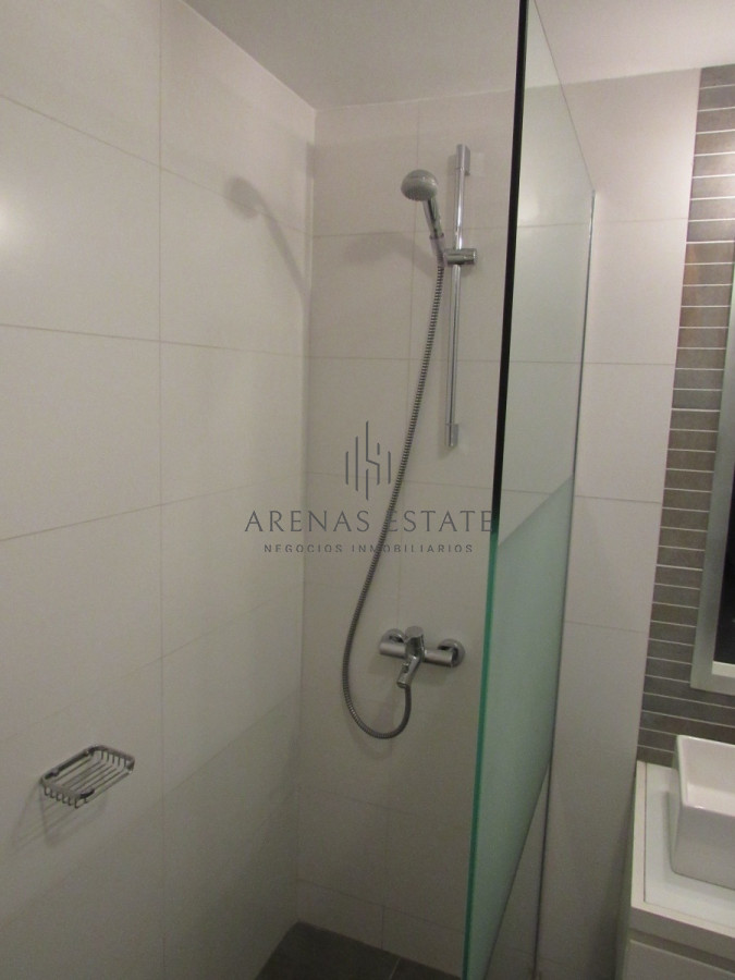 Apartamento ID.3193 - Venta apartamento de 2 dor con parrillero, balcón en Puta del Este