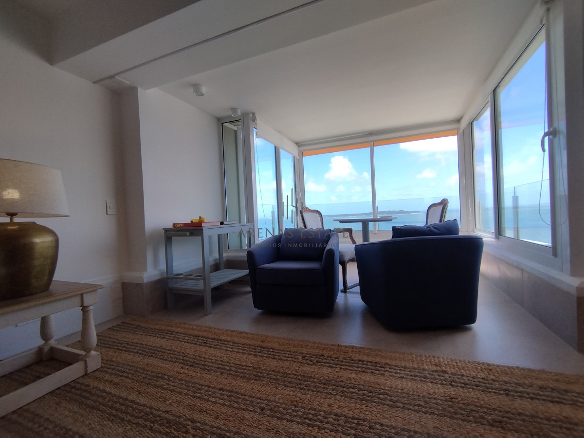 Apartamento ID.3406 - Apartamento de 3 dormitorios en primera linea en  venta en Punta del Este 
