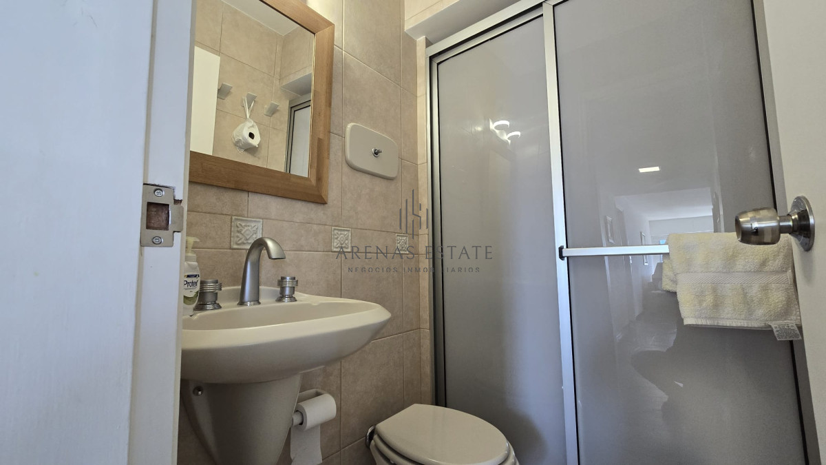 Apartamento ID.3807 - Apartamento en venta de 3 dormitorios en Punta del Este