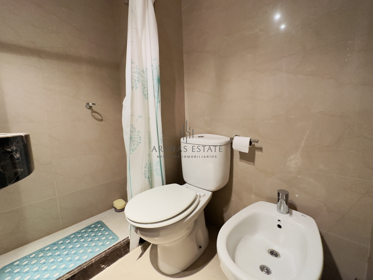 Apartamento ID.3037 - Alquiler temporal y venta de apartamento de 2 dormitorios en Punta del Este